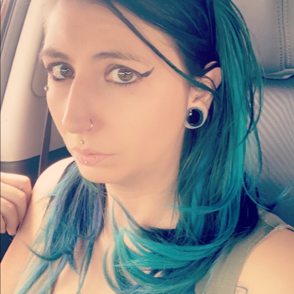 Meet your Posher, Nichole